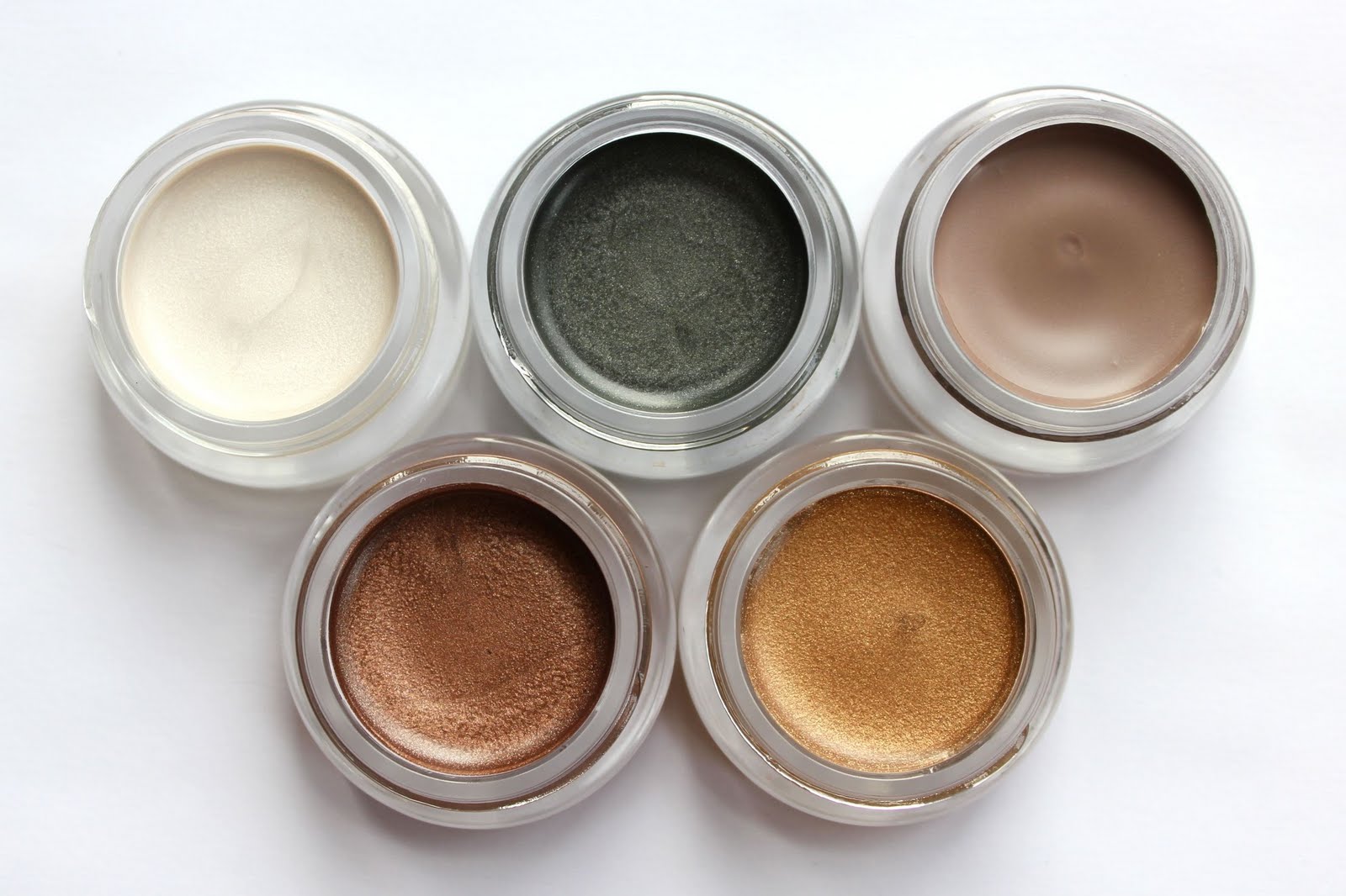 CreamEyeshadow
